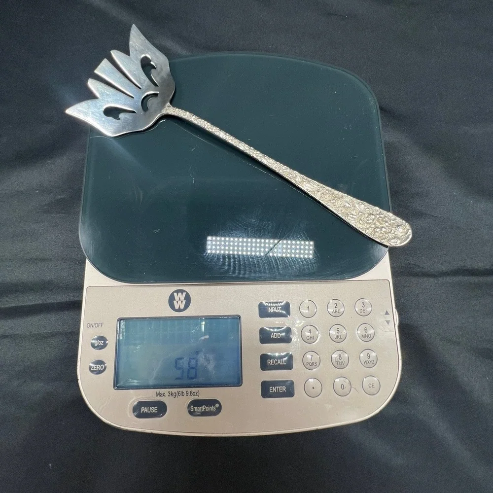 Stieff Rose Sterling Silver Cold Meat Bacon Fork Repousse Floral 58g Server
